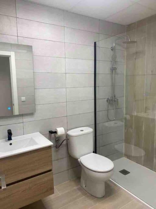 Planta Baja Moderna Y Nueva A Estrenar En El Centro Ciudad 2 Habitaciones Y 2 Banos Elx Esterno foto