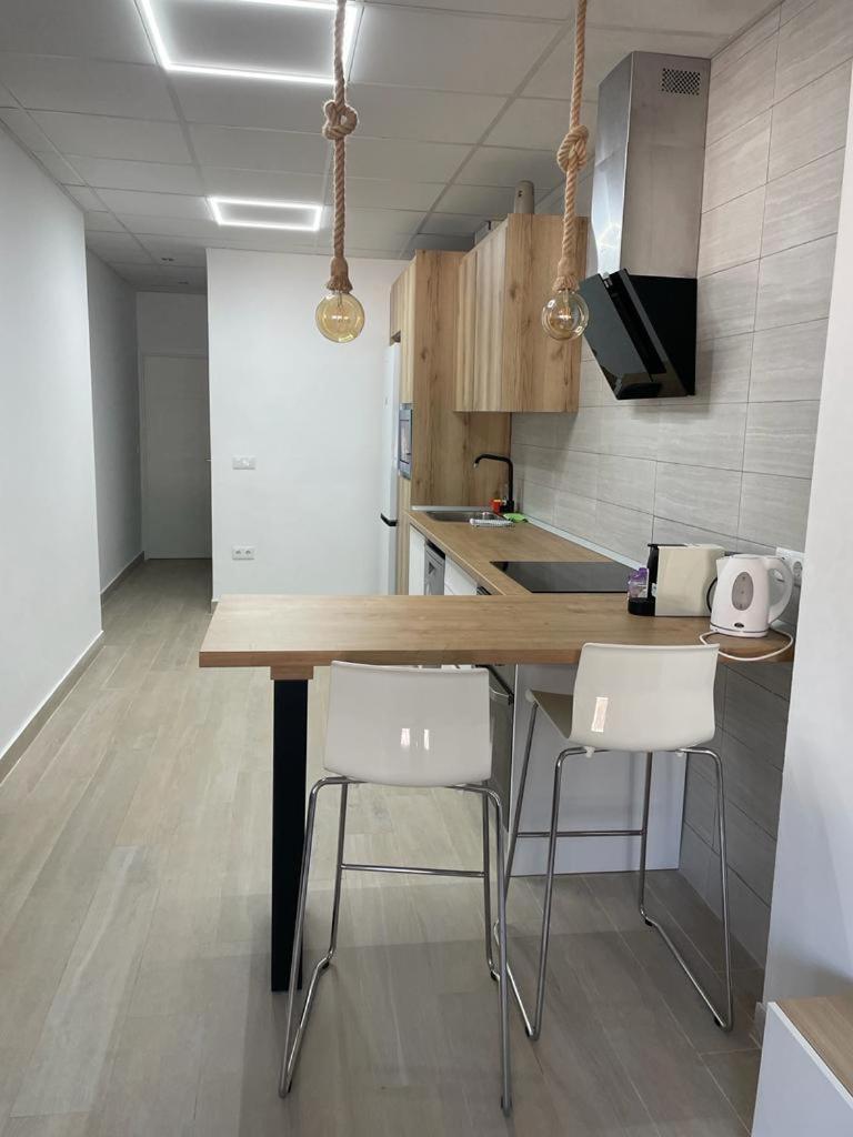 Planta Baja Moderna Y Nueva A Estrenar En El Centro Ciudad 2 Habitaciones Y 2 Banos Elx Esterno foto